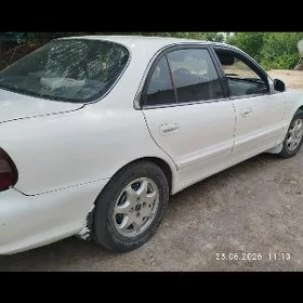 Hyundai Sonata 1996
