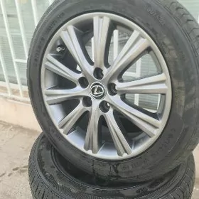 Leksus ES 350 R17