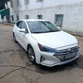 Hyundai Elantra 2020