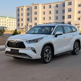 Toyota Highlander 2023