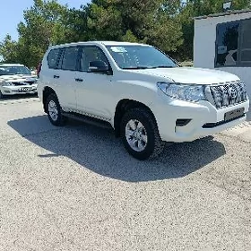 Toyota Land Cruiser Prado 2022