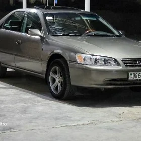 Toyota Camry 2000