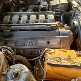 BMW E34 1988