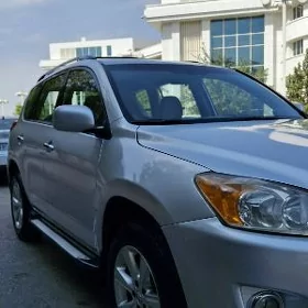 Toyota RAV4 2010