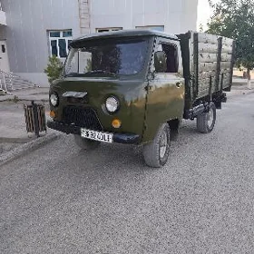 UAZ 2206 1983
