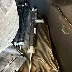 Mercedes amortizator