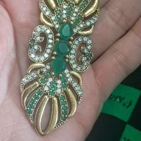 kumis hurrem broşka