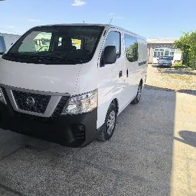 Nissan Urvan 2021
