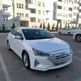 Hyundai Elantra 2020