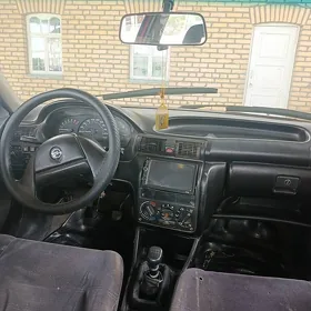 Opel Astra 1992
