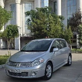 Nissan Versa 2010