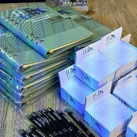 SERGI  SOWGATLAR KATALOK PROMO REKLAMA, BANER, PLAKAT, STIKER, HOLS, NAKLEYKA, GOWRUMLI HARPLAR, NEON ÝAZGYLAR, LOGO, ŞTENDER, MAHABAT, SERGI PILON, KATALOK, TABLICKA, KOÇE ÝAZGY, FUTBOLKA ZILET KEPKA PECAT, PRINT, WIZITKA, LENTA PEÇAT