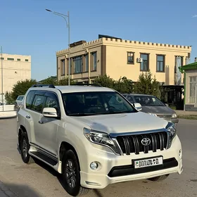 Toyota Land Cruiser Prado 2014