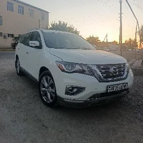 Nissan Pathfinder 2019