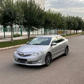 Toyota Camry 2014
