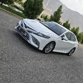 Toyota Camry 2023