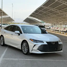 Toyota Avalon 2022