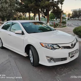 Toyota Camry 2014