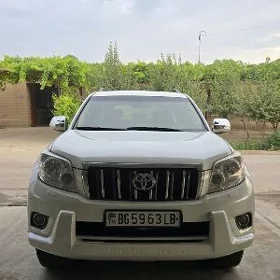 Toyota Land Cruiser Prado 2010