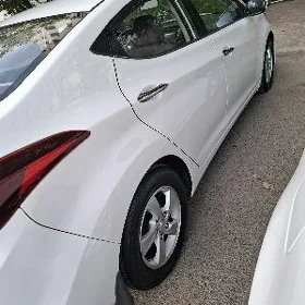 Hyundai Elantra 2014