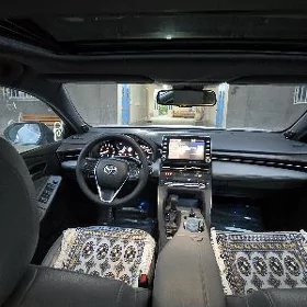 Toyota Avalon 2020