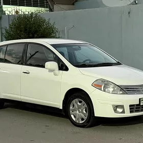 Nissan Versa 2010