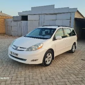 Toyota Sienna 2008