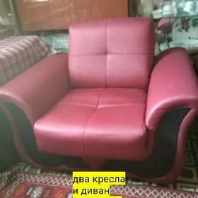 диван и два кресла