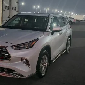 Toyota Highlander 2020