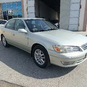 Toyota Camry 2000