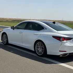 Lexus ES 350 2023