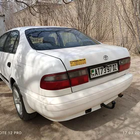 Toyota Carina 1995