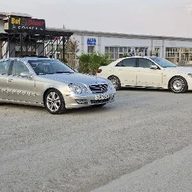 Mercedes-Benz E320 2003