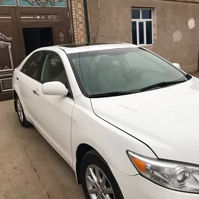 Toyota Camry 2010