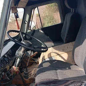 UAZ 452 1999