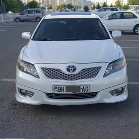 Toyota Camry 2011