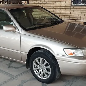Toyota Camry 1999