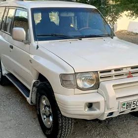Mitsubishi Montero 1997