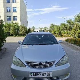 Toyota Camry 2004