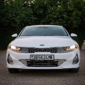 Kia K5 2021