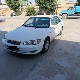 Toyota Camry 2000