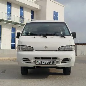 Hyundai H100 2002