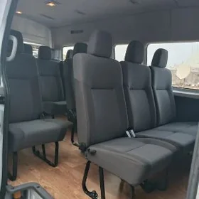 Toyota Hiace 2020