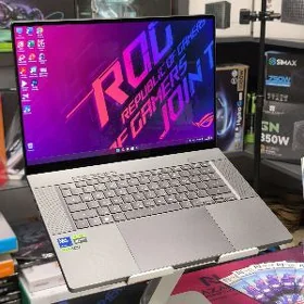 ASUS ZEPHYRUS ULTRA 7 RTX 4070