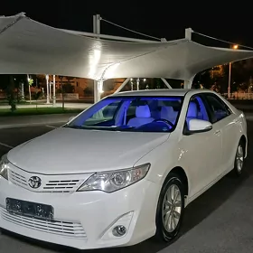 Toyota Camry 2015