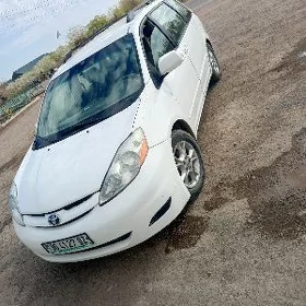 Toyota Sienna 2006