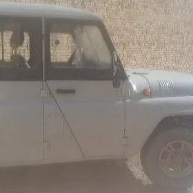 UAZ 469 2002