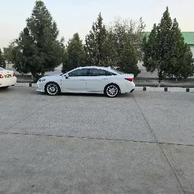 Toyota Avalon 2019