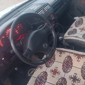 Opel Vectra 1990