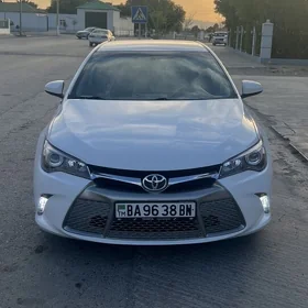 Toyota Camry 2017